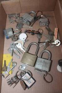 lot 4441 image: Misc. Keys and Locks
