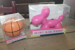lot 4468 image: NIP Mini Air Pumps