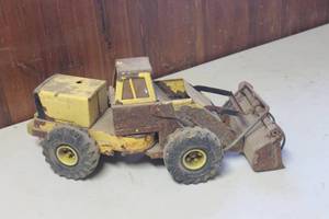lot 4472 image: Vintage Tonka Road Grater needs cleaning