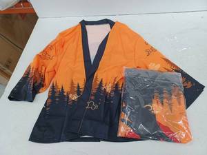 lot 12053 image: 2 Pack Kimono Shirts, Large