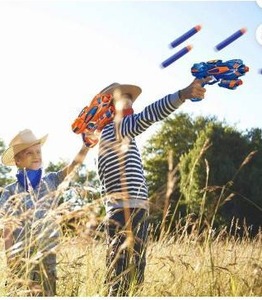 lot 12056 image: Baixin Frost Nova Kids Toy Blaster Pack