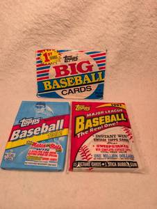 lot 705 image: Topps Baseball Card Packs from Early 1990s