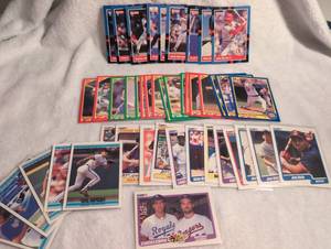 lot 2026 image: 1988-1990 Baseball Card Collection Lot - 44 Ct