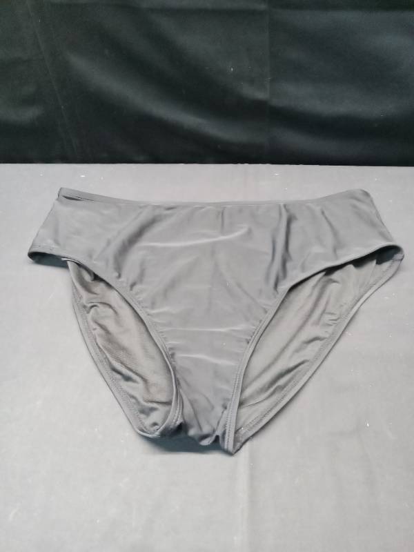 lot 3402 image: Womens Bikini Bottoms Black Size- XL