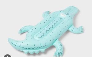 lot 2893 image: Sun Squad Inflatable Giant Crocodile