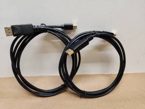 lot 10 image: Eaton Tripp Lite Series Mini DisplayPort to DisplayPort Adapter Cable, 4K
