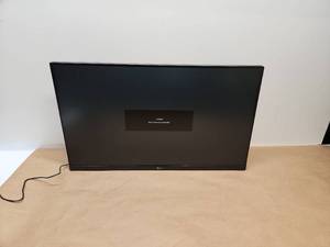 lot 24 image: LG 24MP400 24-inch LED Monitor