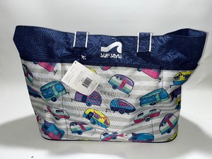 lot 51 image: Geckobrands Oversized Beach Tote  Large and Stylish Beach Bag with 4 Exterior Pockets and Zippered Internal Compartment - Cute Camper Design