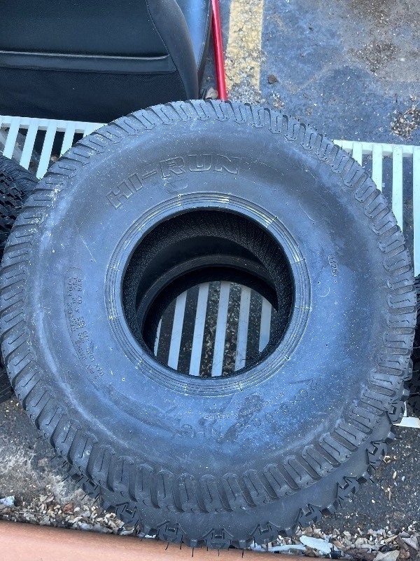 lot 621 image: HI-RUN LAWN & Garden Tire - 20 x 8.00-8 NHS