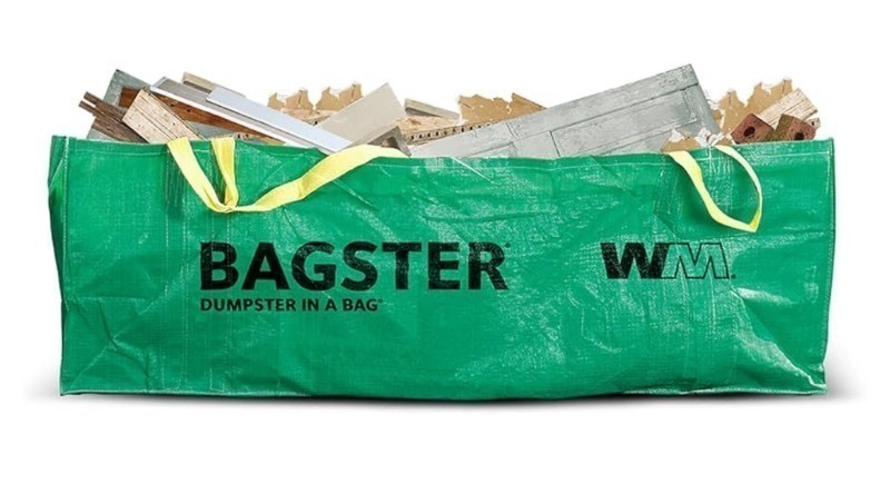 lot 188 image: BAGSTER 3CUYD Dumpster in a Bag holds up to 3,300 lb, Green