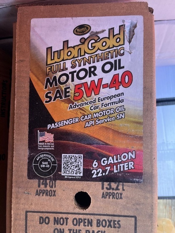 lot 43 image: 6 Gal Lubrigold Full Synthetic Motor Oil SAE 5W-40 - Advanced European Car Formula