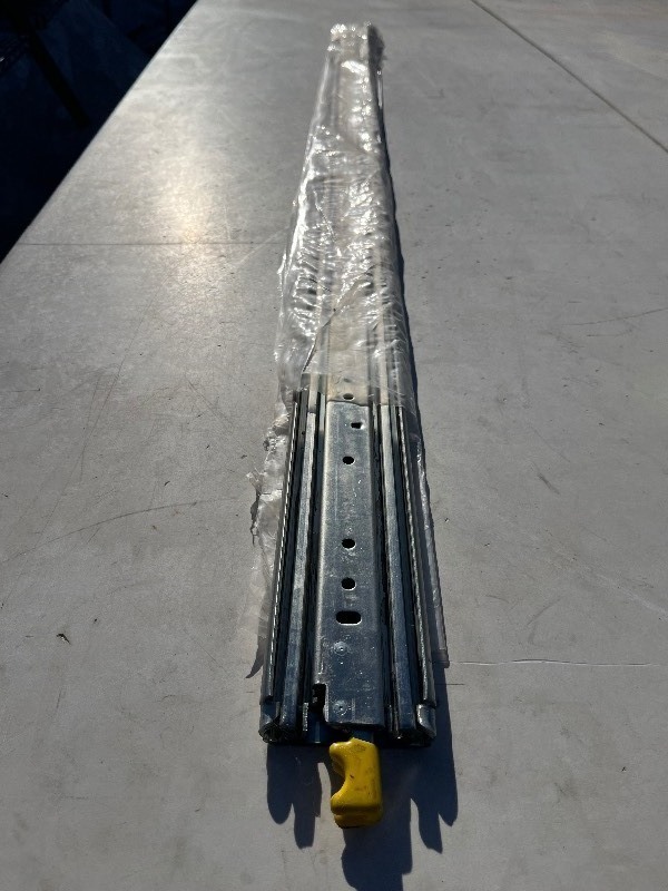 lot 37 image: Heavy Duty Professional Quality Metal Drawer Slide 3 x 5 Extends to 10 - W Yellow trigger
