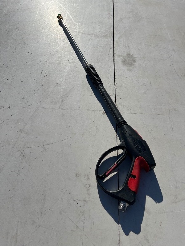 lot 108 image: Gun Style Power Washing Attachment Wond - MAX 280bar 4000psi MAX 150- 300°F MAX 251min 7US GPM