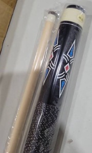 lot 2000 image: Wa Mark 19.0 Oz. 2 Pc. Pool Cue
