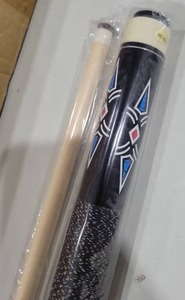 lot 2001 image: Wa Mark 19.0 Oz. 2 Pc. Pool Cue