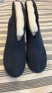 lot 59197 image: Navy Blue Suede Ankle Boots with Cream Lining size 6 - Retail $25