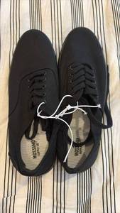 lot 59200 image: Black Canvas Sneakers with Laces size 7 - Retail $15
