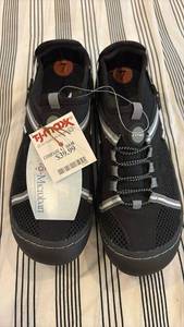 lot 59206 image: JSport Black Mesh Outdoor Water Shoes Size 7 - Retail $39