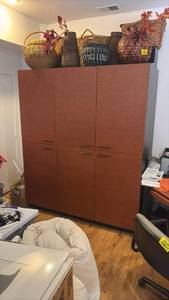 lot 59240 image: Mid-Century Modern Wood Grain Storage Cabinet with Pull-Out Shelves (Contents Not Included)Retail $250