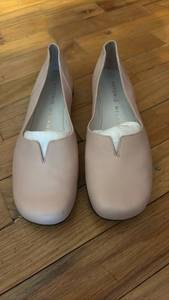 lot 59251 image: Antonio Melani Nude Pink Leather Ballet Flats - Retail $25