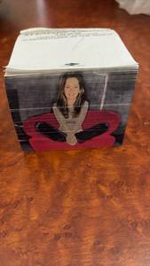 lot 59257 image: Shania Twain 1999 CMA Entertainer of the Year Sticky Notes - Retail $25