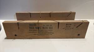 lot 59267 image: Great Neck Rock Maple Mitre Box No. MB 120 - Retail $25