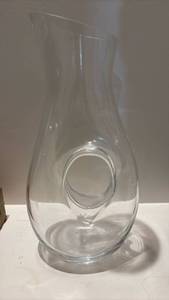lot 59269 image: Clear Glass Decorative Vase - Retail $15