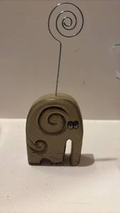 lot 59272 image: Ceramic Elephant Photo Holder with Wire Clip - Retail $8