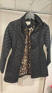 lot 59347 image: Laundry by Shelli Segal Black Quilted Jacket with Leopard Print Lining - Retail $45