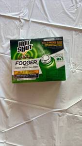 lot 60807 image: Hot Shot Fogger with Odor Neutralizer 3-Pack - Retail $15