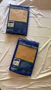 lot 60814 image: Heavy-Duty Trash Compactor Bags 12-Count Pack - Retail $8