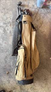 lot 60863 image: Complete Golf Club Set with Canvas Carry Bag - Retail $75