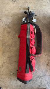 lot 60864 image: Complete Golf Club Set with Red Carry Bag - Retail $75