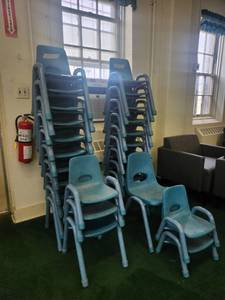 lot 20097 image: Blue Plastic Stackable Institutional Chairs Set
