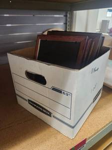 lot 20099 image: Assorted Picture Frames Collection