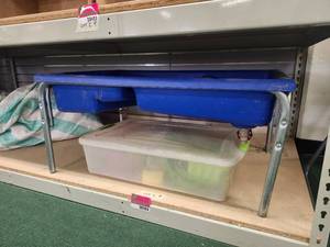 lot 20104 image: Water Table Play Set with Sand and Water Accessories