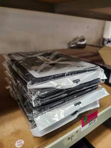 lot 20120 image: (8) iPad Cases and Covers Bundle