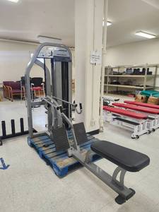 lot 4134 image: Nautilus Nitro Plus Compound Row Exercise Machine