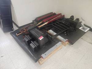 lot 20138 image: Pool Table