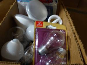 lot 23111 image: Misc. Lightbulbs