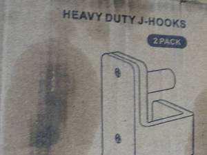 lot 23142 image: New Heavy Duty J-Hooks 2pk