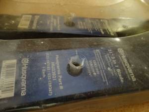 lot 23155 image: New Husqvarna 21 3in1 Blade - 2