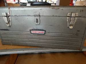 lot 23170 image: Vintage Metal Craftsman Tool Box
