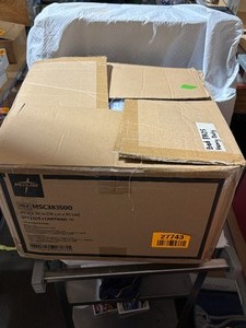 lot 27743 image: Medline Reassortment Pads