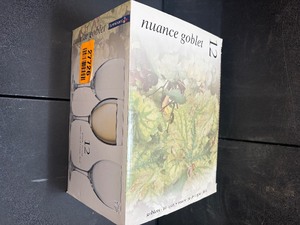 lot 27726 image: 12 10oz Goblet Wine Glasses