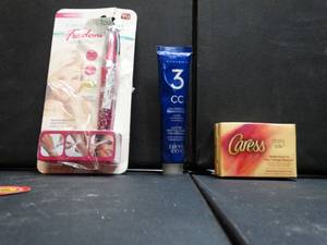 lot 27676 image: Lot of Misc. Womens Care