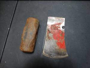 lot 27688 image: Mallot & Axe Head