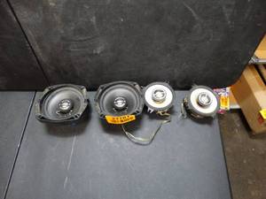 lot 27701 image: 2 Infinity 4 Two-Way Speakers & 2 Hogtunes Front Speakers