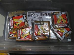 lot 27705 image: Lot of Misc. Magnets