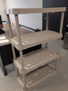 lot 22 image: Rubbermaid 4-Tier Plastic Storage Shelving Unit